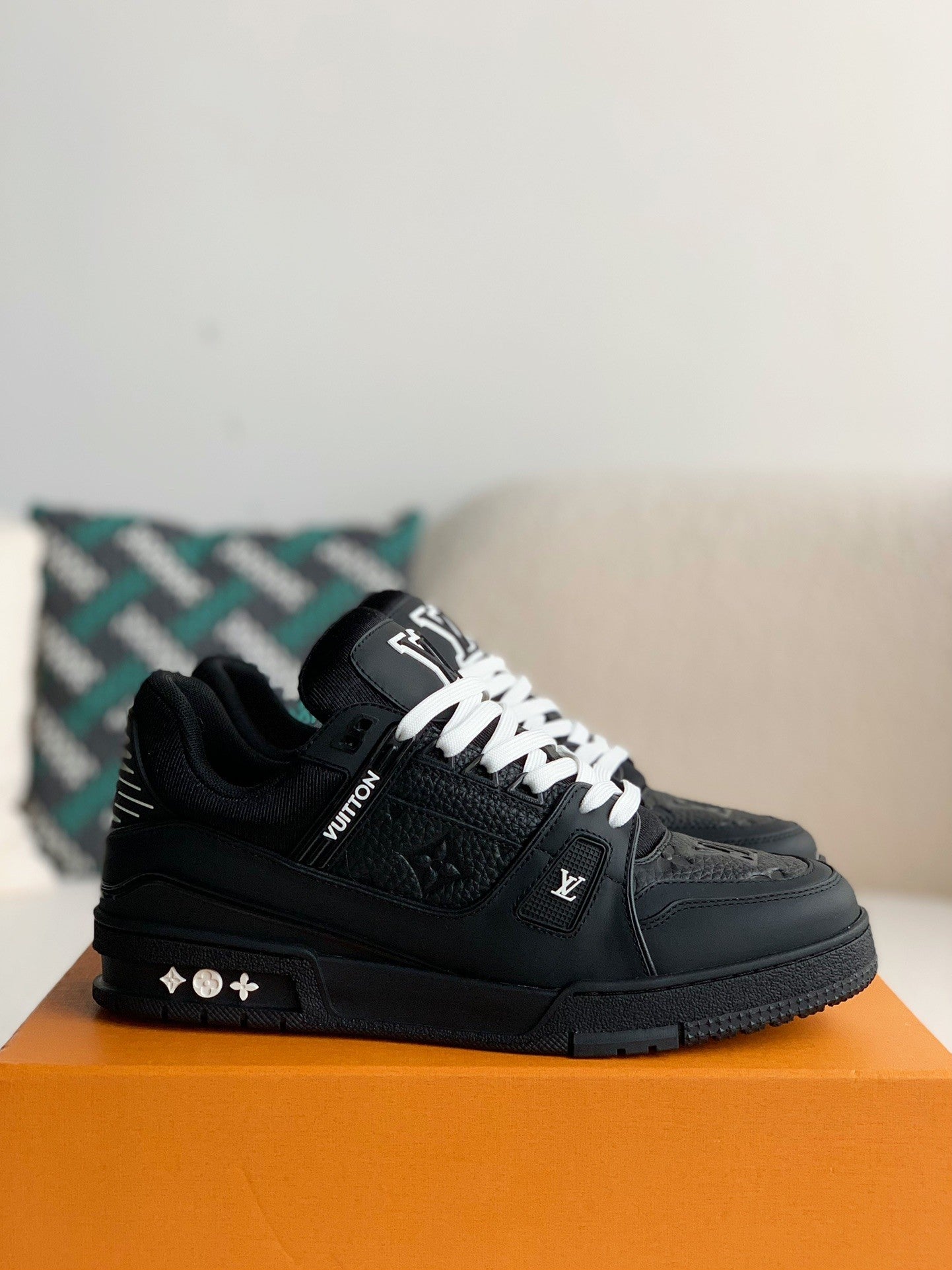 LV BLACK TRAINERS